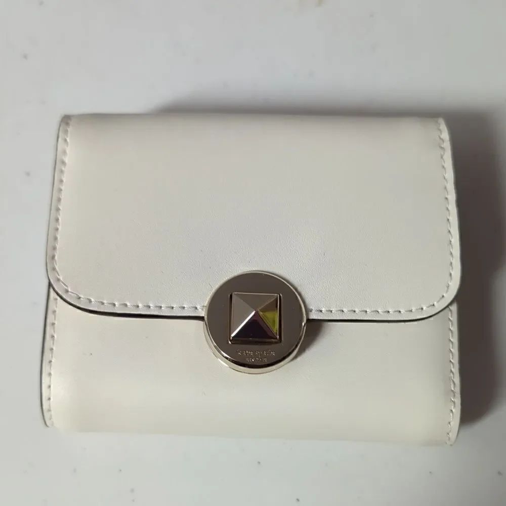 NWT Kate Spade Cream/Gold Wallet